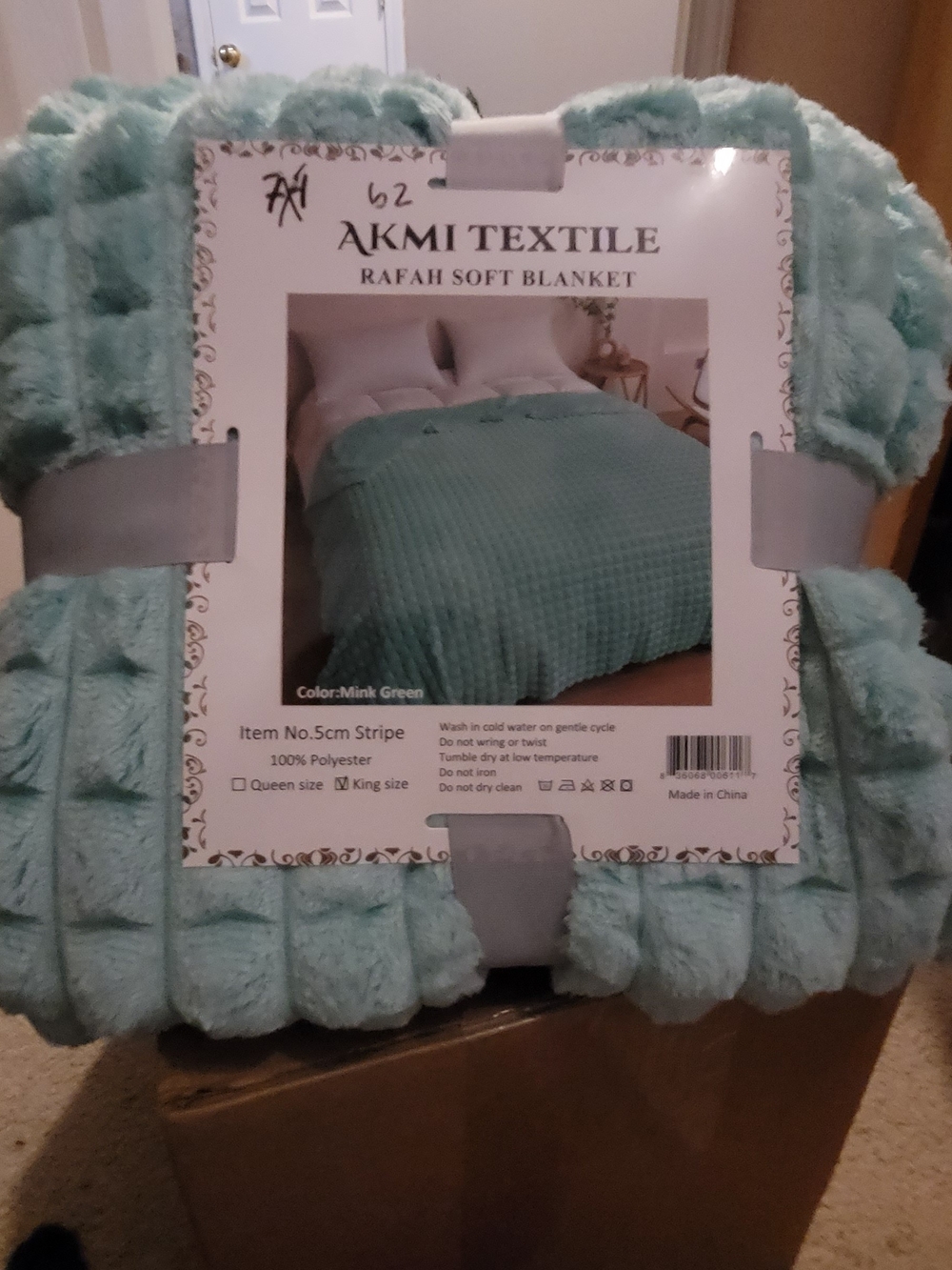 Soft King Size Blanket - Beautiful seafoam Color